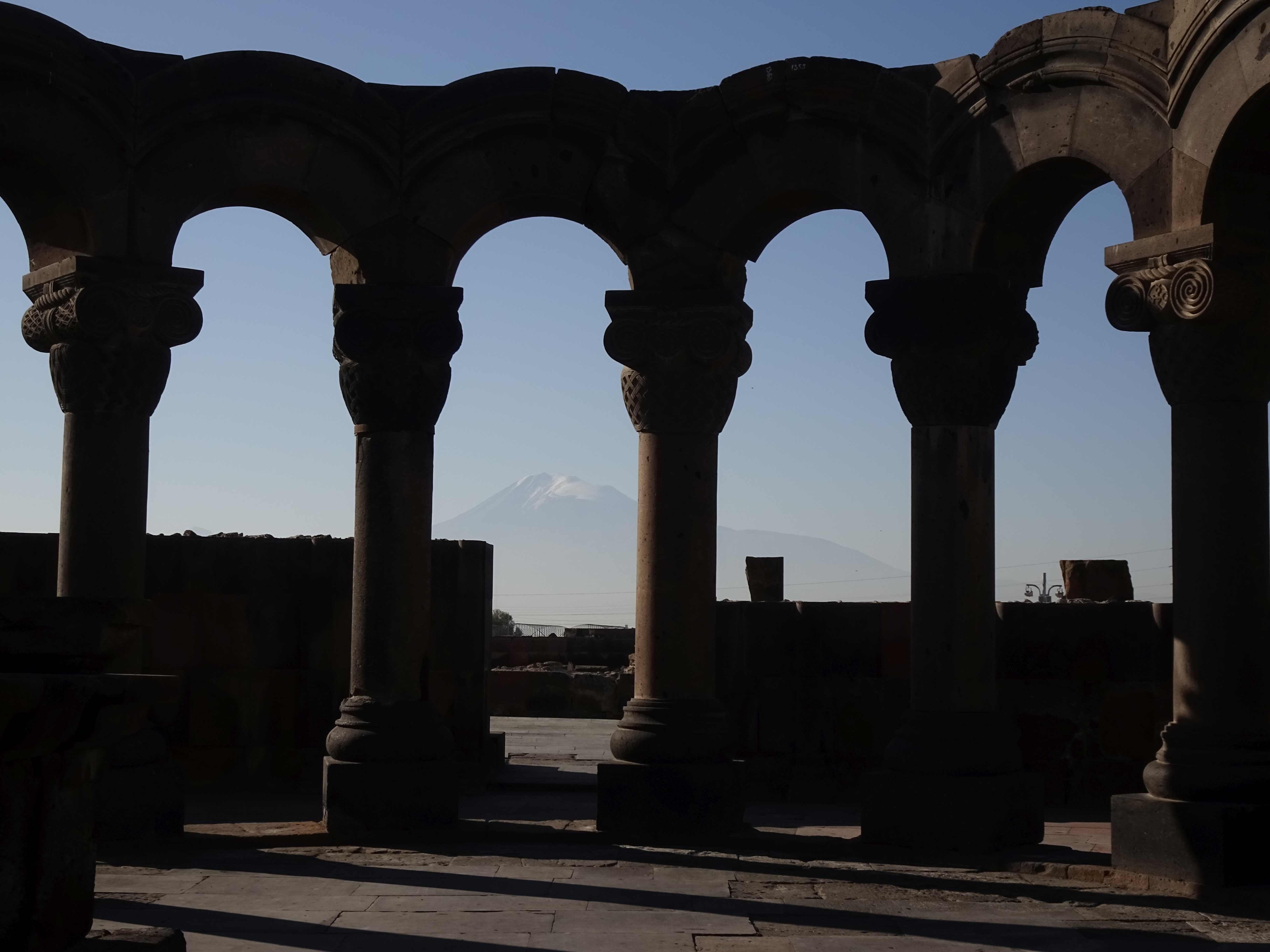 Tagesausflug in die Umgebung Jerewans: Swartnoz.... 7. Jhd.