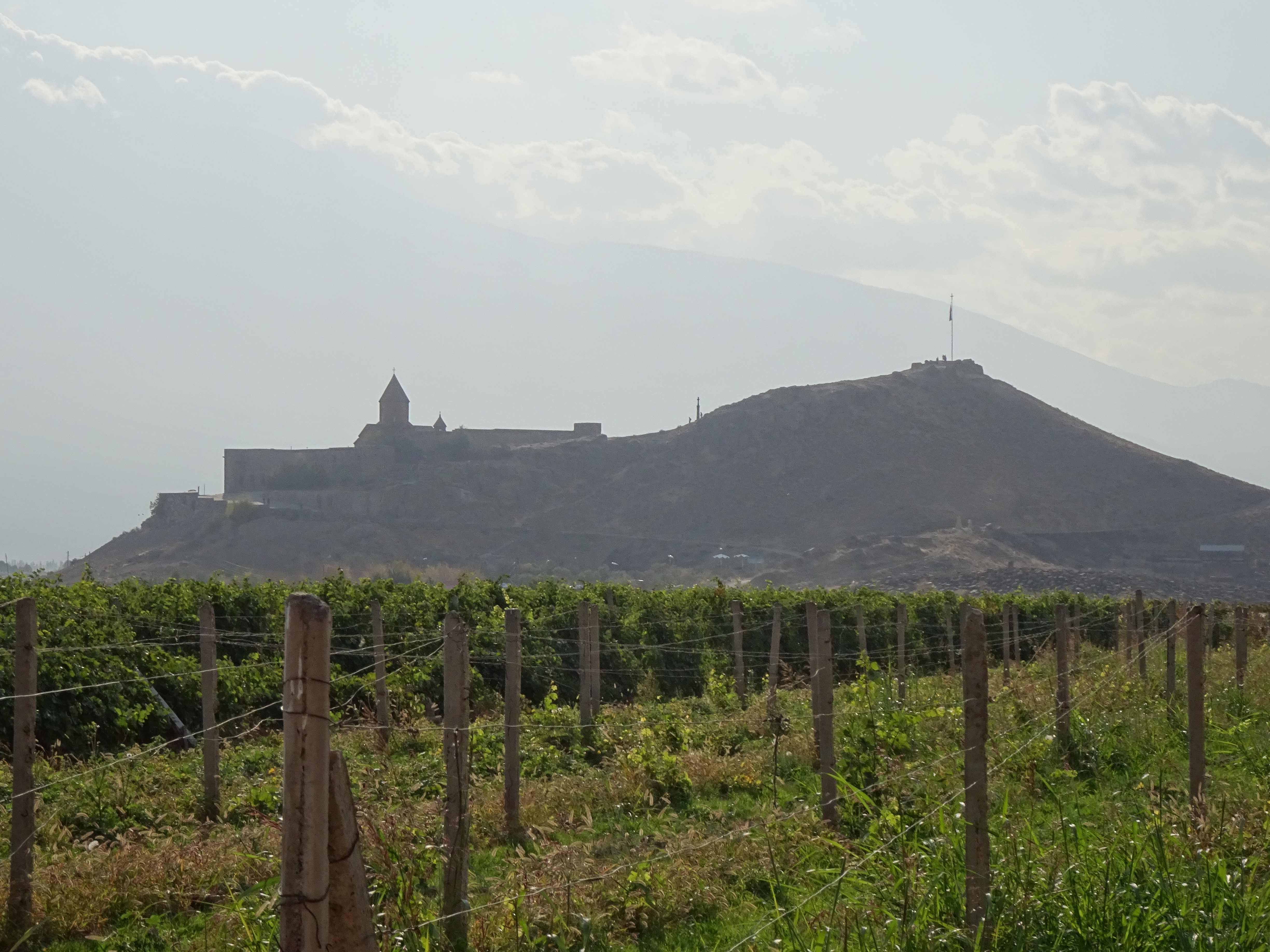 Kloster Chor Wirab im Westen, an der Grenze zur Türkei.