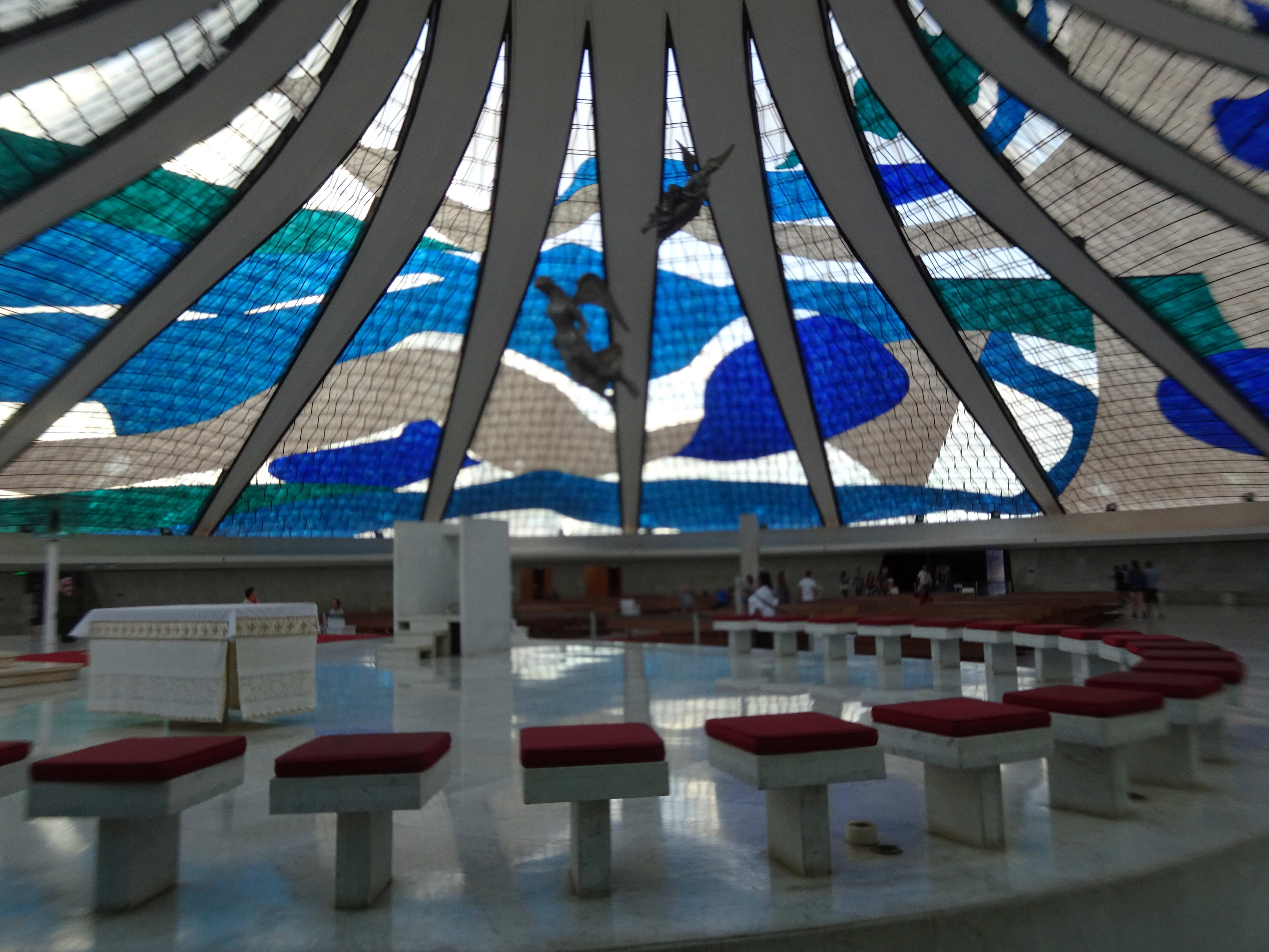 ...besichtigen wir erst mal die Kathedrale.