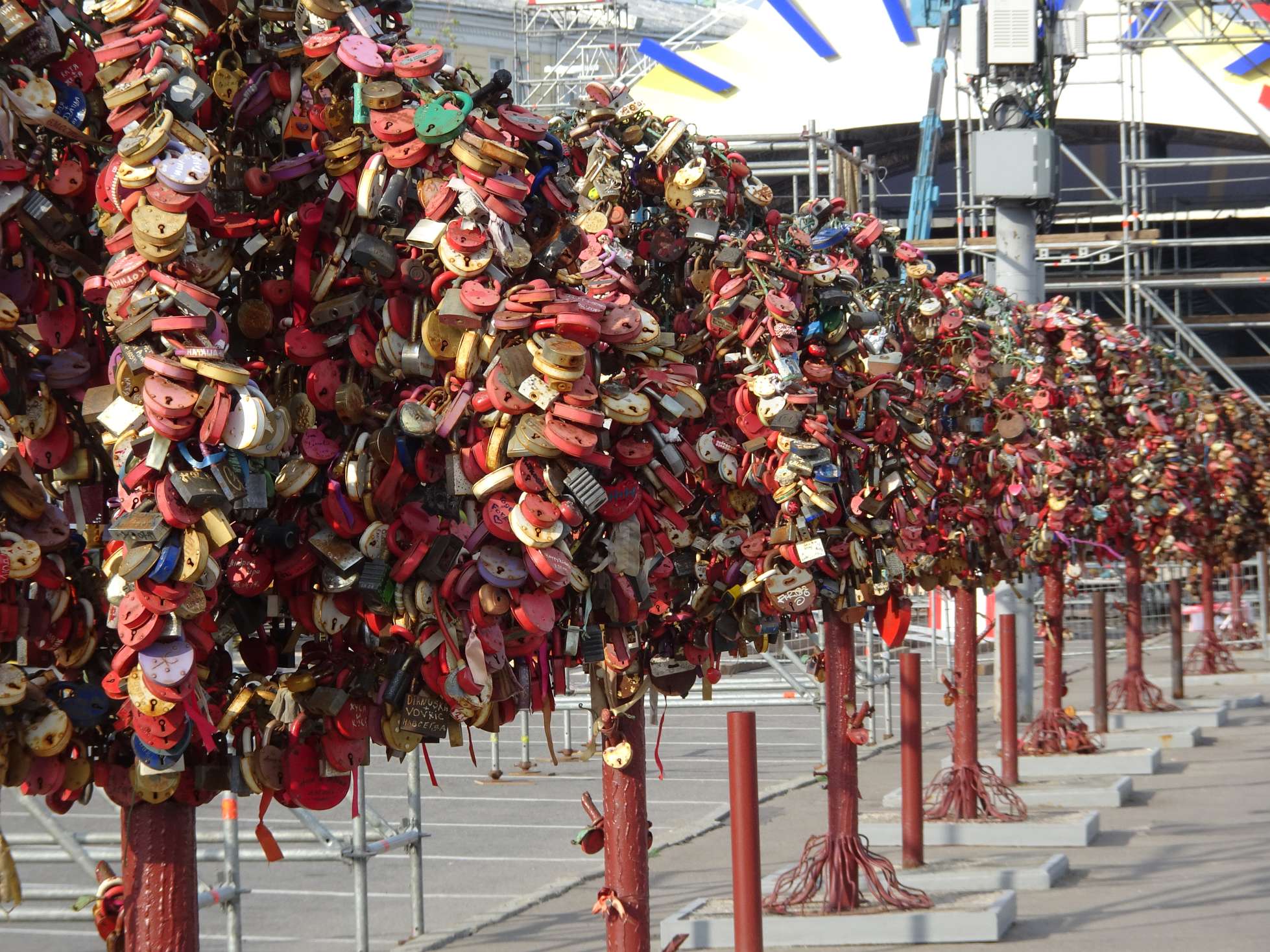 Zwischenlagerung von Liebesschlössern