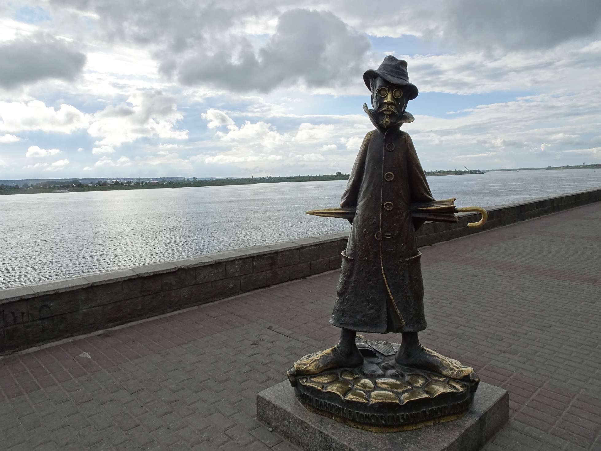 Tschechow äußerte sich abfällig nach seinem Besuch, deshalb gibt es jetzt ein ironisches Denkmal.
