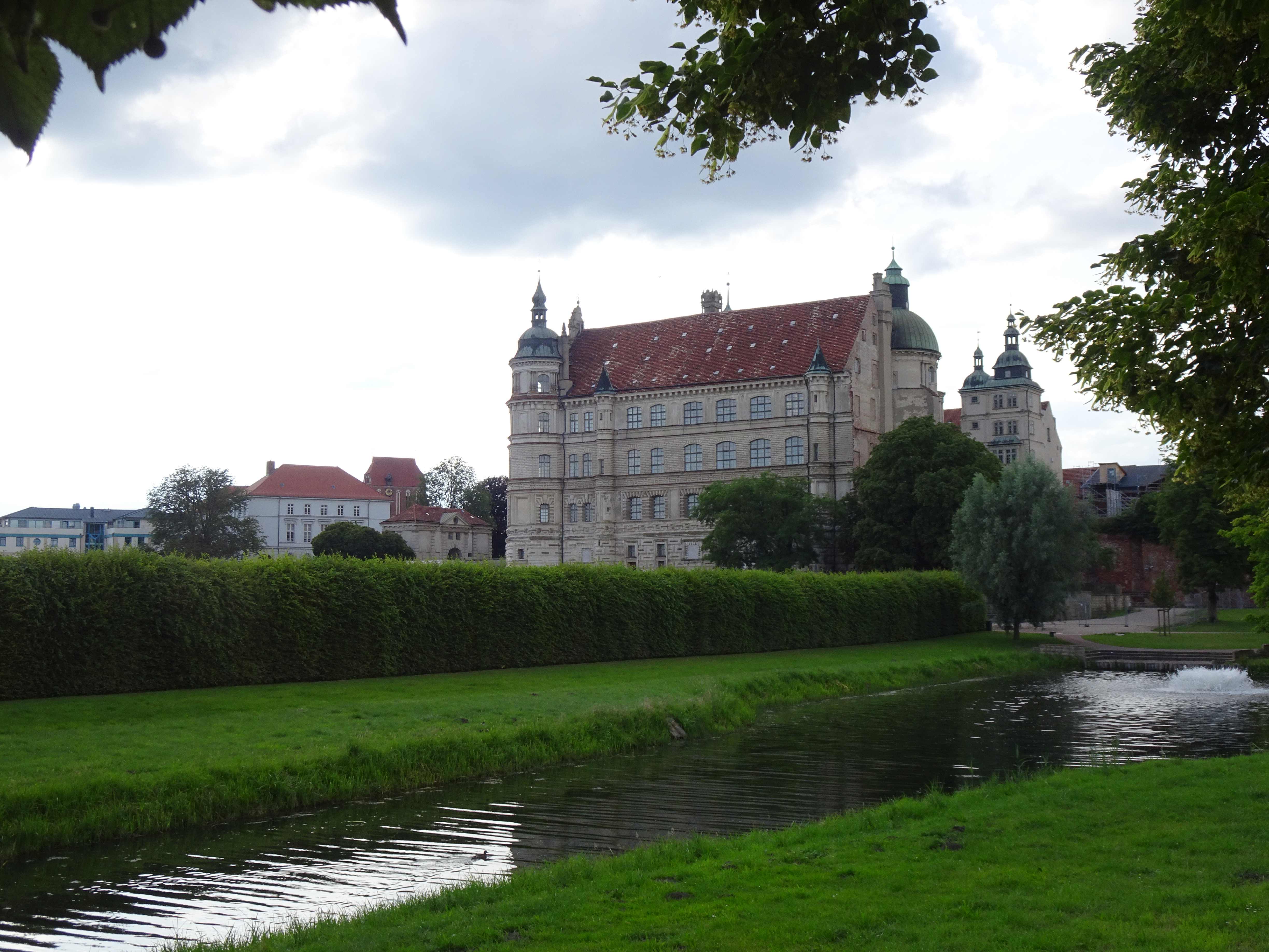 Wieder ein Schloss, aber jetzt in Güstrow.