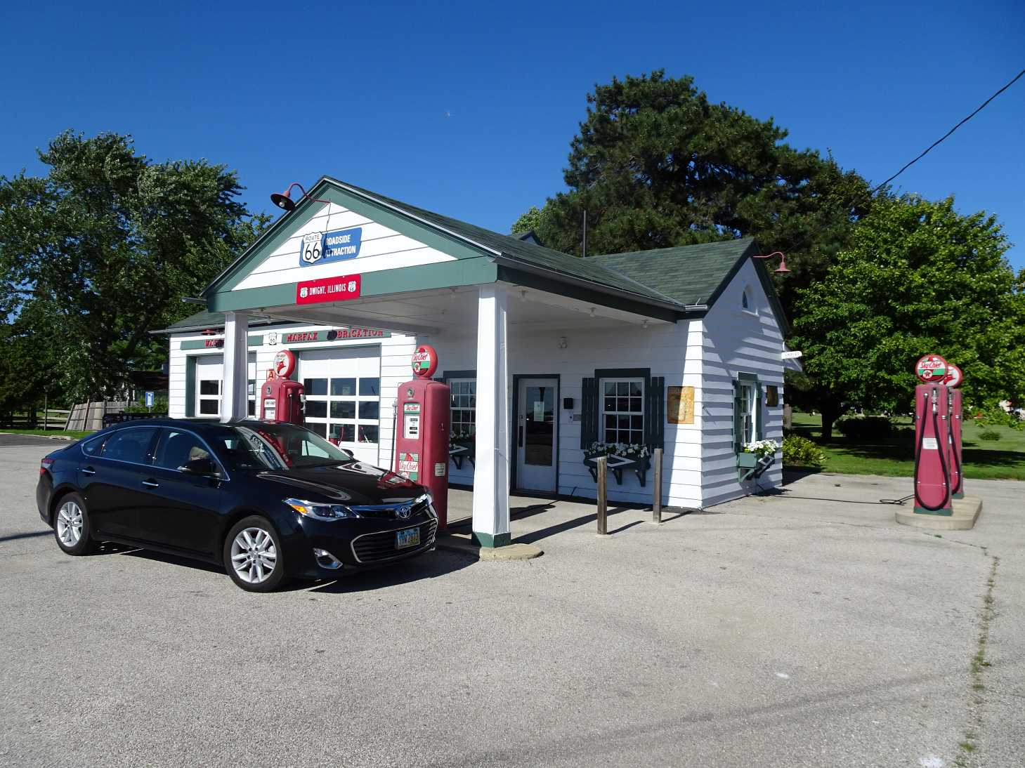 Very historic... die Ambler's Texaco Gas Station in Dwight