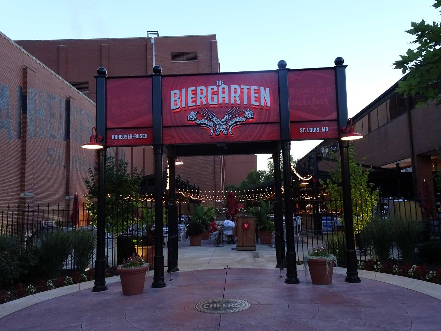 Ihre deutschen Wurzeln verleugnen sie nicht...